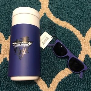 NWT PINK Victoria’s Secret H2O BOTTLE & SUNGLASSES